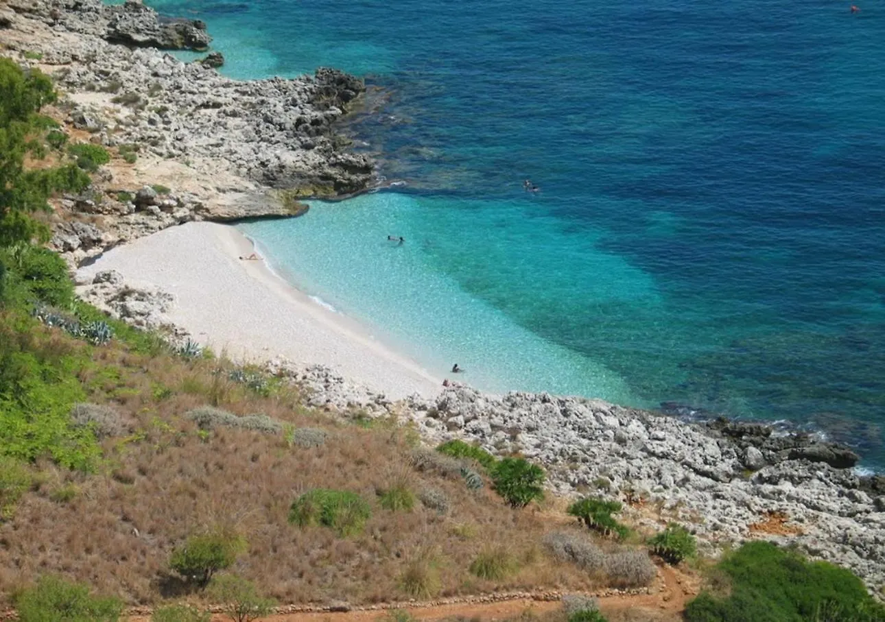 Casa Vacanza La Finestra Sul Porto Castellammare del Golfo 0*,  Olaszország